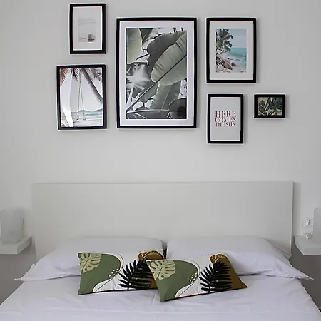 Zahira Apartment *